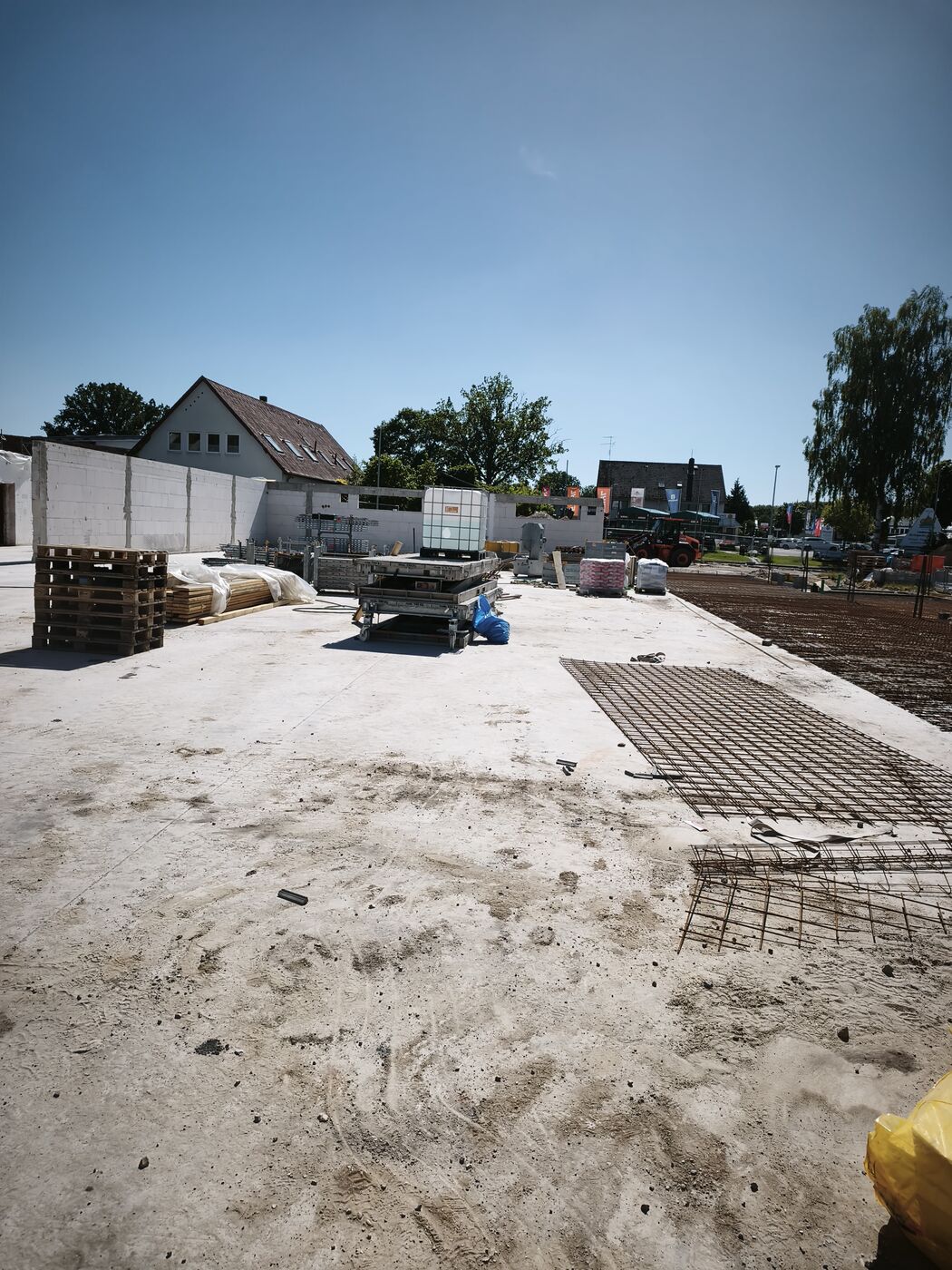 Baufeld und Gründungsarbeiten ALDI-Markt Celle
