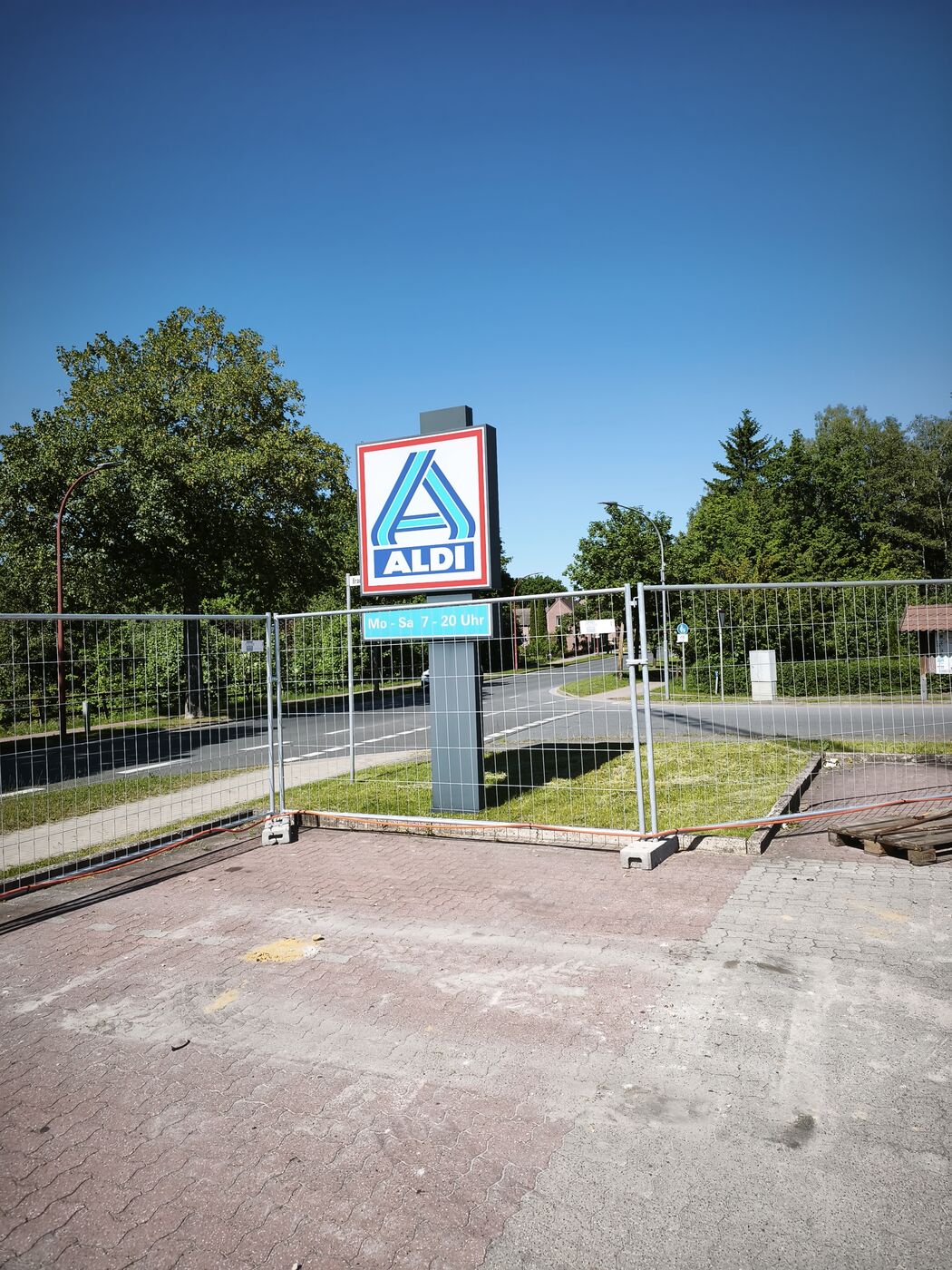Baustelleneinrichtung am ALDI-Markt Celle
