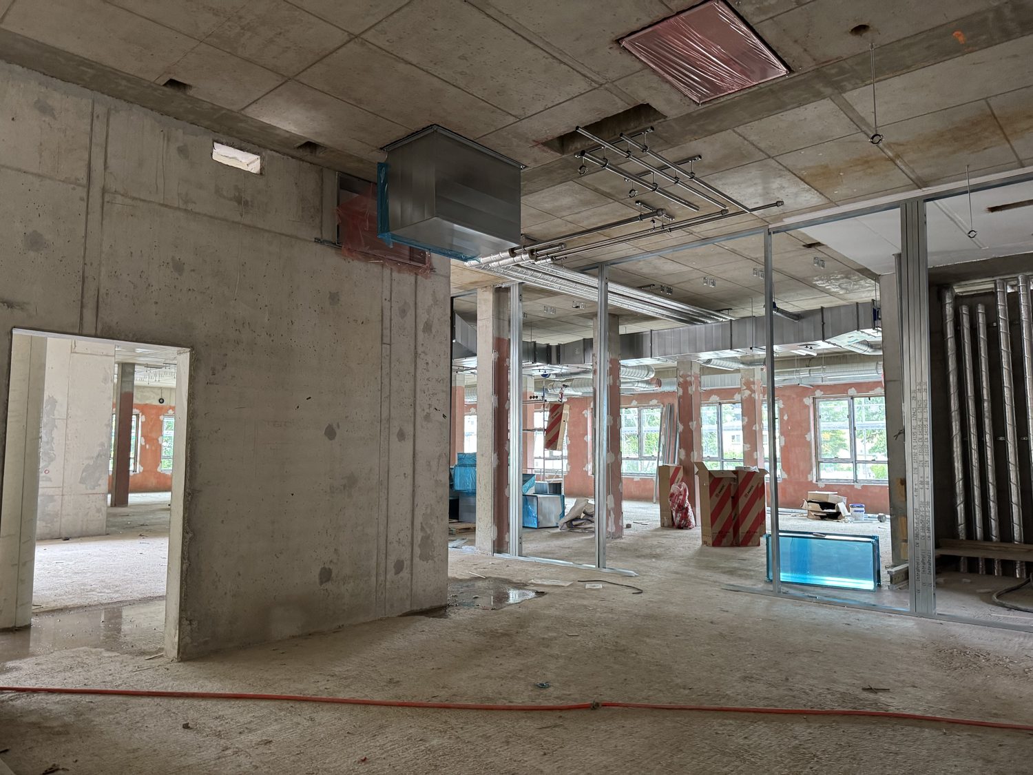Innenausbau im Rohbau Schule Braunschweig